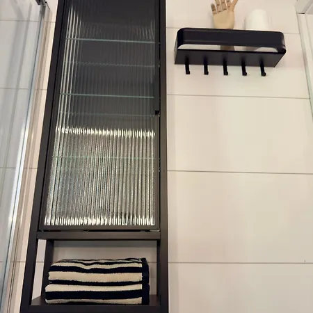 Marina 6 Delux * 尼彻兹